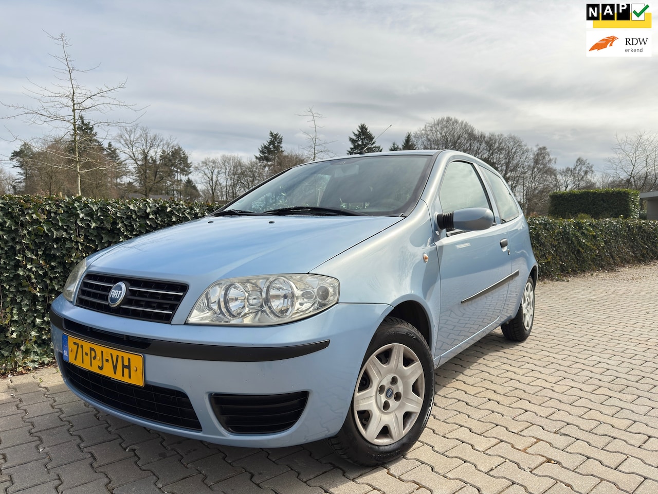 Fiat Punto - 1.4-16V Dynamic 1.4-16V Dynamic , 2e Eigenaar , Airco / Cruise / City / Cv / Elec.Pakket , Goed Ondehouden - AutoWereld.nl