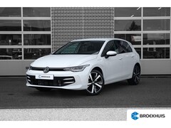 Volkswagen Golf - Life Edition eHybrid Inclusief €2000, - inruilvoordeel | Trekhaak inklapbaar | Achteruitri