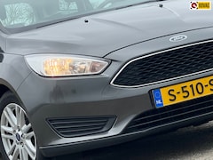 Ford Focus Wagon - 1.0 Titanium - Magnetic Grey - Winterpakket/Quickclear/Sync