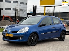 Renault Clio - 1.2-16V Special Line