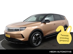 Opel Grandland Electric - GS 73 kWh 213PK | Navigatie | Panorama Dak | Head -UP | Focal HiFI |