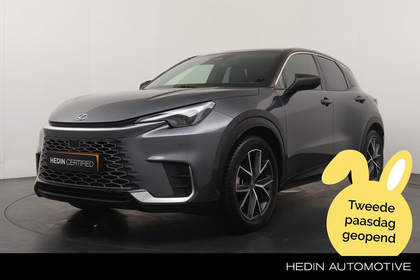 Lexus LBX - Emotion 2WD 1.5 Hybrid Bi Tone | Leder | Navigatie | Camera | Adaptieve Cruise Control | S - AutoWereld.nl