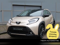 Toyota Aygo X - 1.0 VVT-i MT Premium | Navigatie | Stoelverwarming | Camera | Climate control | Adapt. Cru