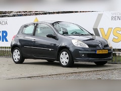 Renault Clio - 1.6 16v Automaat Privilege