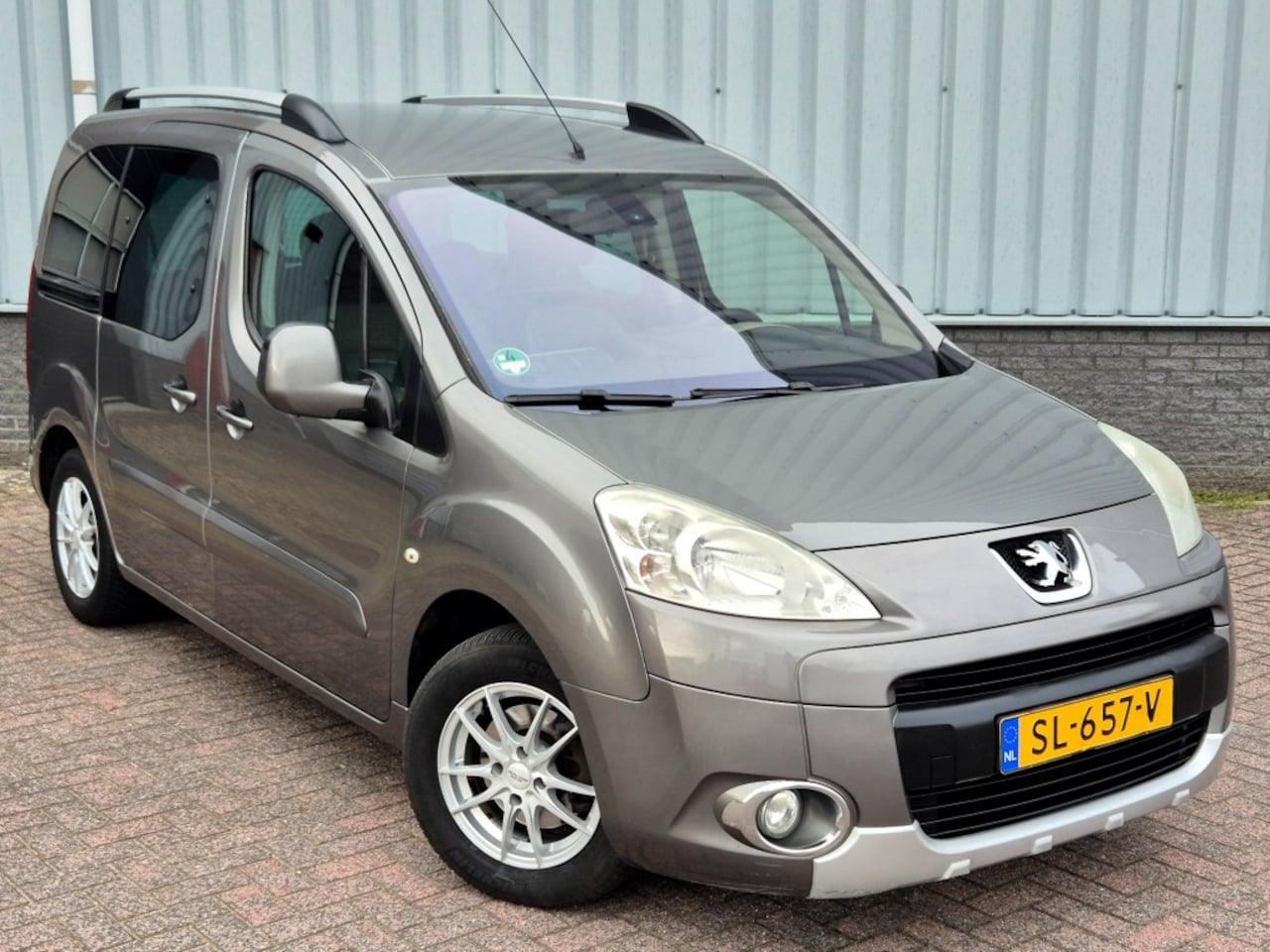 Peugeot Partner MPV - 1.6 VTi Tepee MPV 2x Schuifdeur - AutoWereld.nl