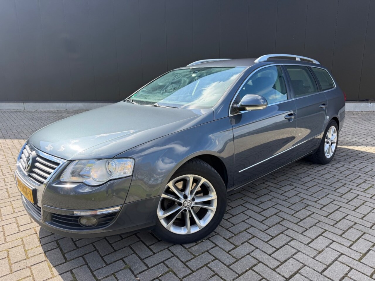 Volkswagen Passat - 1.4 TSI COMFL BLUEM AUTOMAAT/ CRUISE /TREKHAAK - AutoWereld.nl