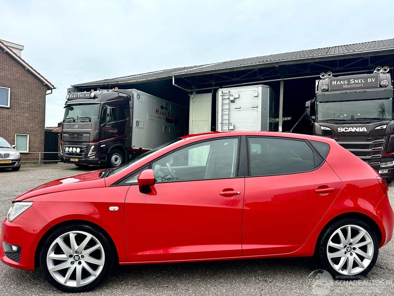 SEAT Ibiza - 1.0 EcoTSI 95pk FR Connect - nap - xenon - led - navi - clima - cruise - pdc v+a - 17 inch - AutoWereld.nl