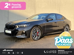 BMW i5 - XDrive40 M Sport Edition 84 kWh 4WD / SOH 97, 2% / VOL LEDER / Fabrieksgarantie t/m 04-202