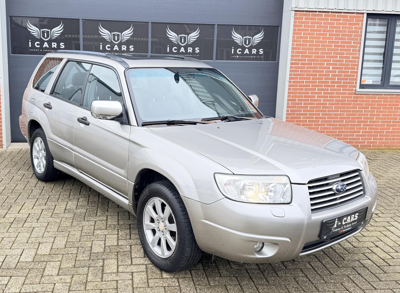 Subaru Forester - 2.0 X Luxury Pack Navi Pano 1e eigenaar - AutoWereld.nl