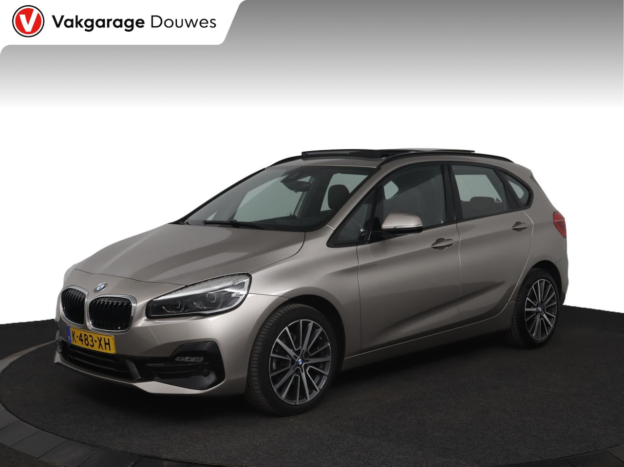 BMW 2-serie Active Tourer - 218i High Executive |NAP |1e eigenaar | Automaat | Pano | HUD | Stoelverwarming | Camera - AutoWereld.nl