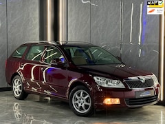 Skoda Octavia Combi - 1.8 TSI Elegance Automaat | Stoelverw | 2e Eignr | Dealer Onderh | Park Sensor | Xenon |Ai