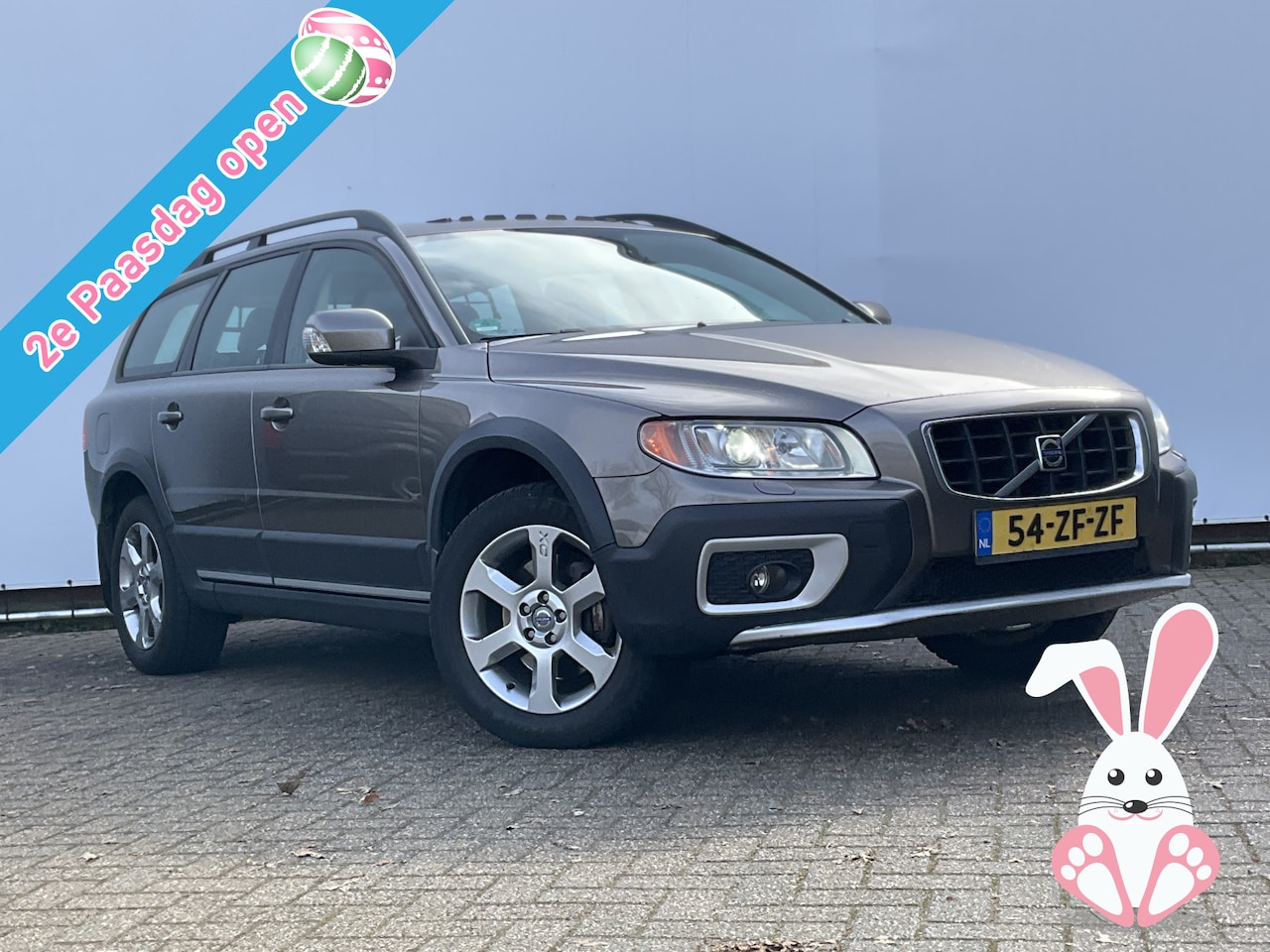 Volvo XC70 - 2.4 D5 185pk AWD Momentum Leer Clima Cruise Trekhaak 4x4 - AutoWereld.nl