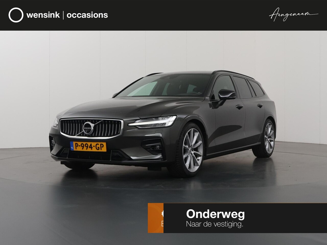 Volvo V60 - 2.0 B4 Core | Elek. Stoelen met Geheugen | Stoelverwarming | Apple Carplay/Android Auto | - AutoWereld.nl