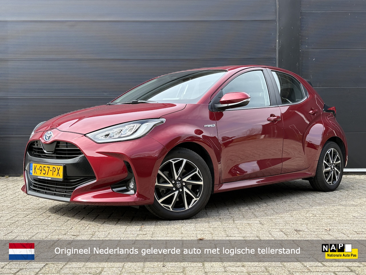 Toyota Yaris - 1.5 Hybrid Dynamic | Navigatie | NL-auto - AutoWereld.nl