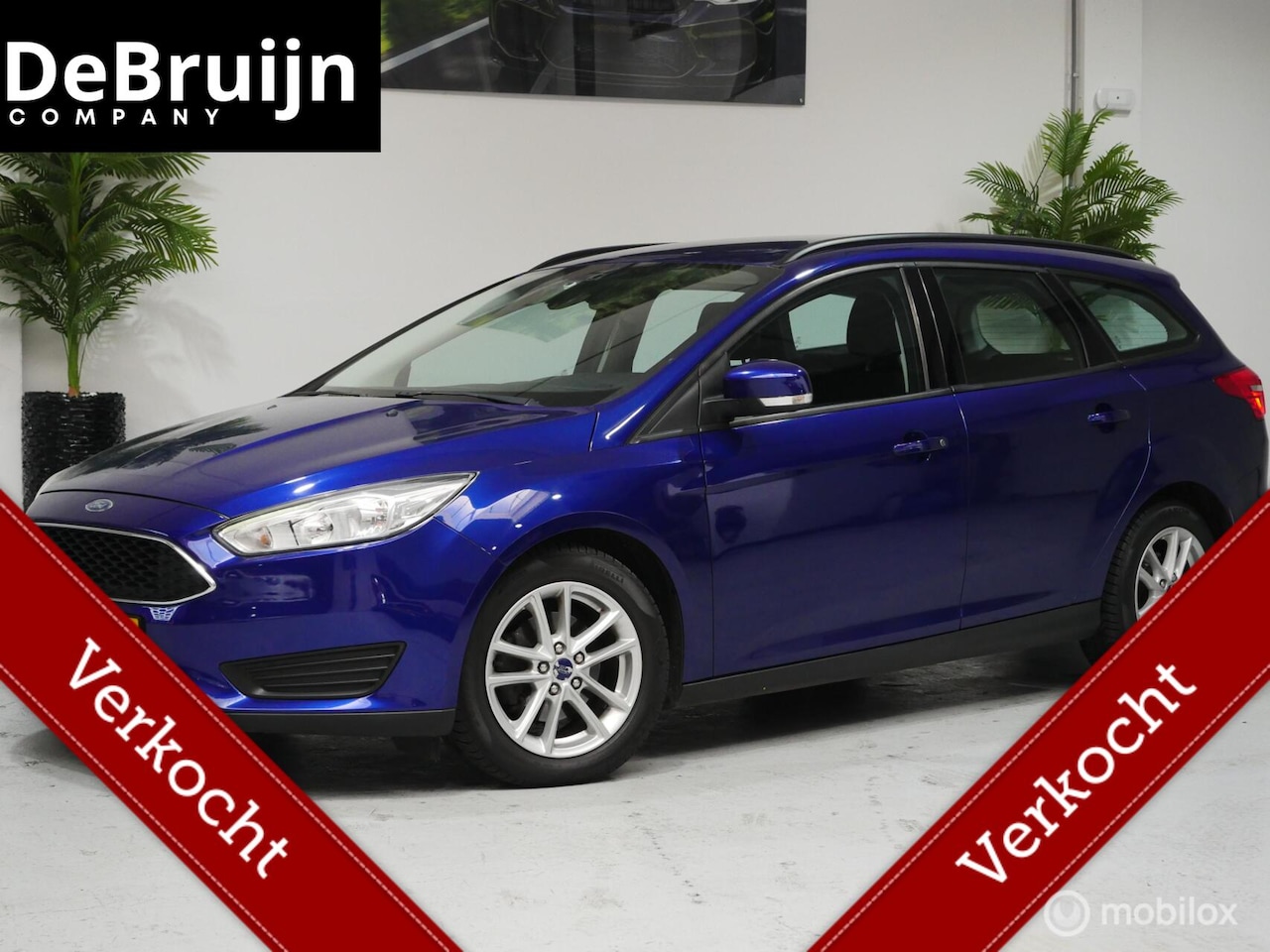 Ford Focus Wagon - 1.0 | APK | Navi | Riem vervangen | Airco - AutoWereld.nl