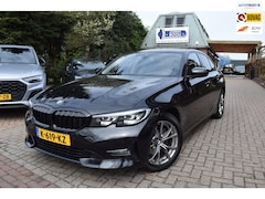 BMW 3-serie - 320i Executive Edition AUTOM/NAVI/CRUISE/AIRCO-ECC/PDC V+A/CARPLAY/NL-AUTO/XENON LED/BLUET