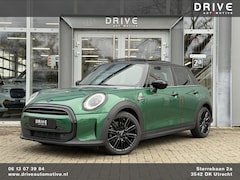 MINI Cooper - 1.5 Camden Edition |Pano|Leer|British racing green - Black exterior