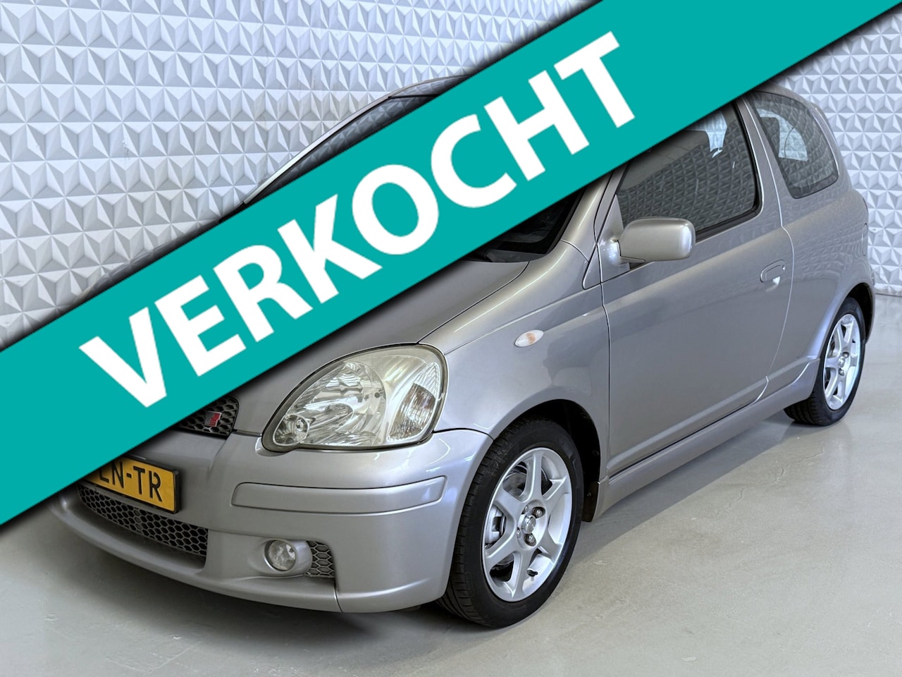 Toyota Yaris - 1.5-16V VVT-i T-Sport / 2e EIGENAAR! 191.000km (2003) - AutoWereld.nl