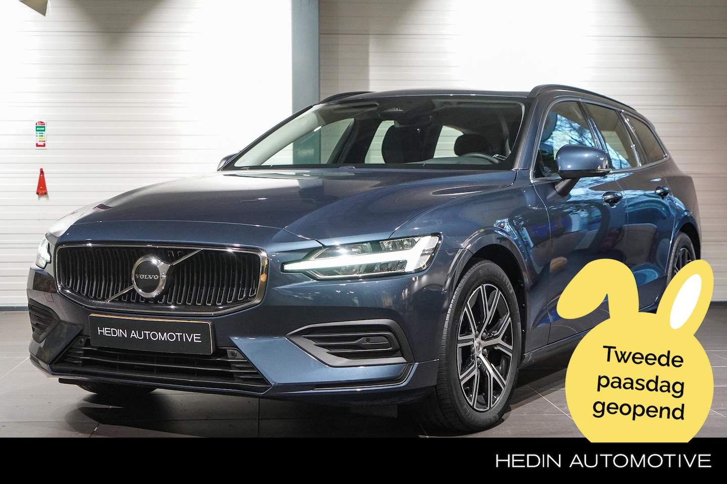 Volvo V60 - 2.0 B3 Core | Stoel en stuurverwarming | Adaptieve Cruise Control | Parkeersensoren | Goog - AutoWereld.nl