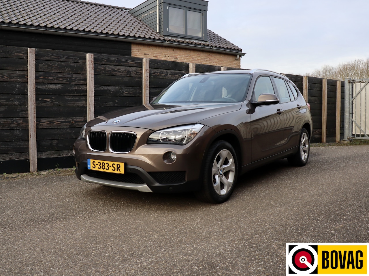 BMW X1 - sDrive18i AUTOMAAT - AutoWereld.nl