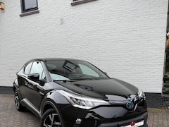 Toyota C-HR - 2.0 Hybrid Dynamic Keyless