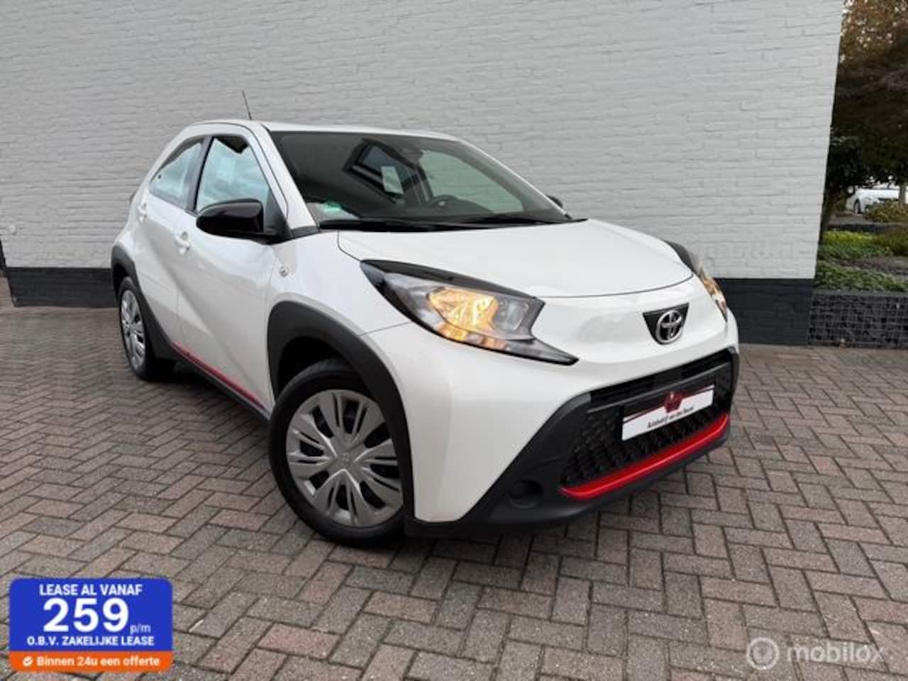 Toyota Aygo X - 1.0 VVT-i S-CVT play 1.0 VVT-i S-CVT Play - AutoWereld.nl