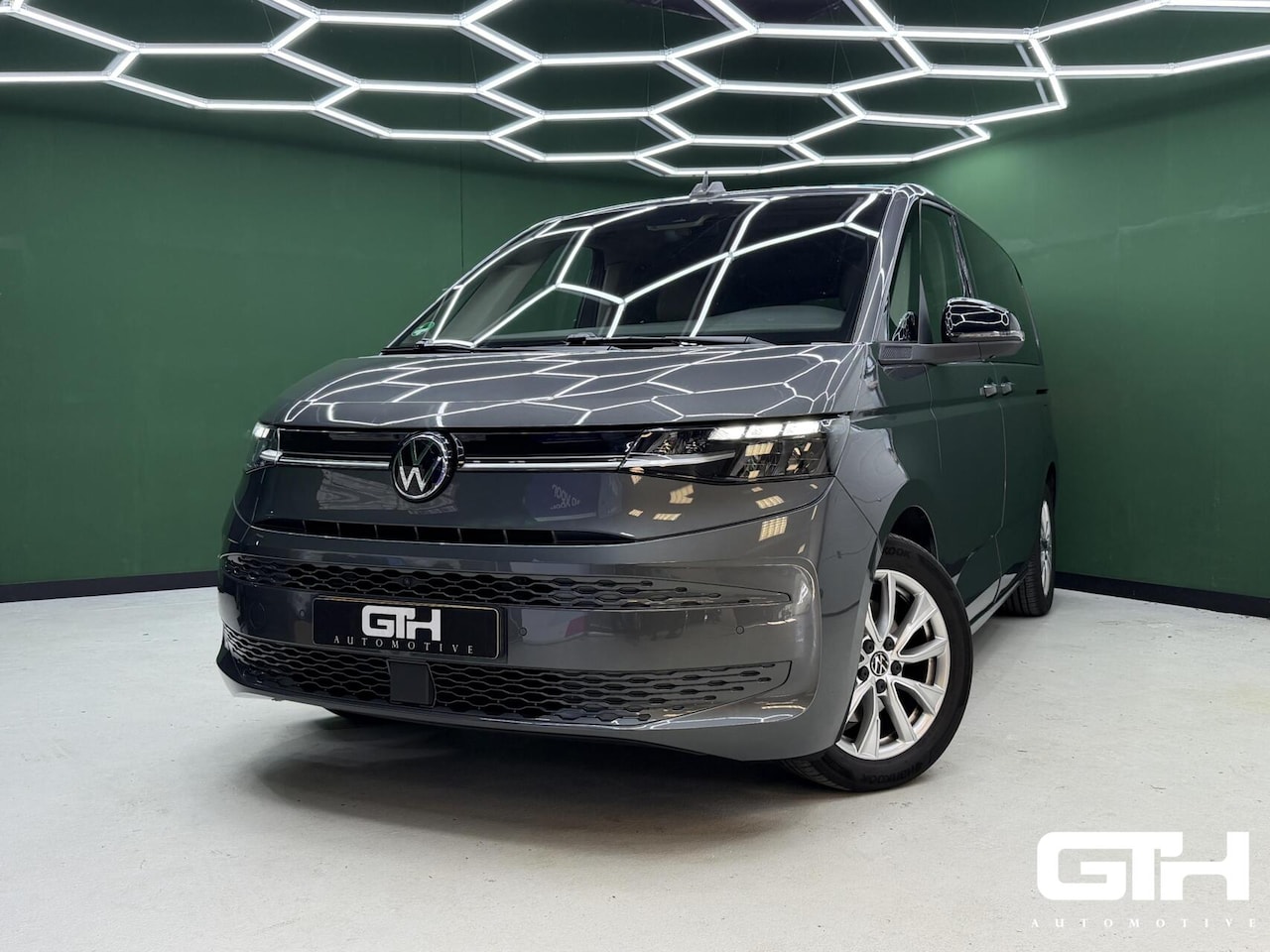 Volkswagen Multivan - 2.0 TSI Trekhaak | 360 Camera | 7-zitter - AutoWereld.nl