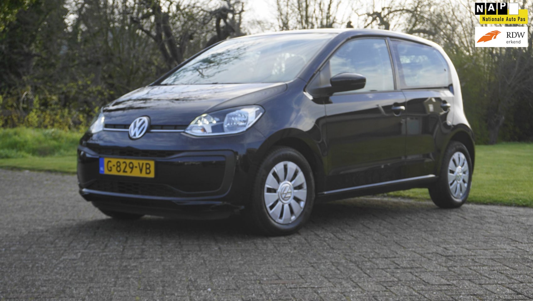 Volkswagen Up! - 1.0 BMT move up! 5 drs Airco blue tooth - AutoWereld.nl