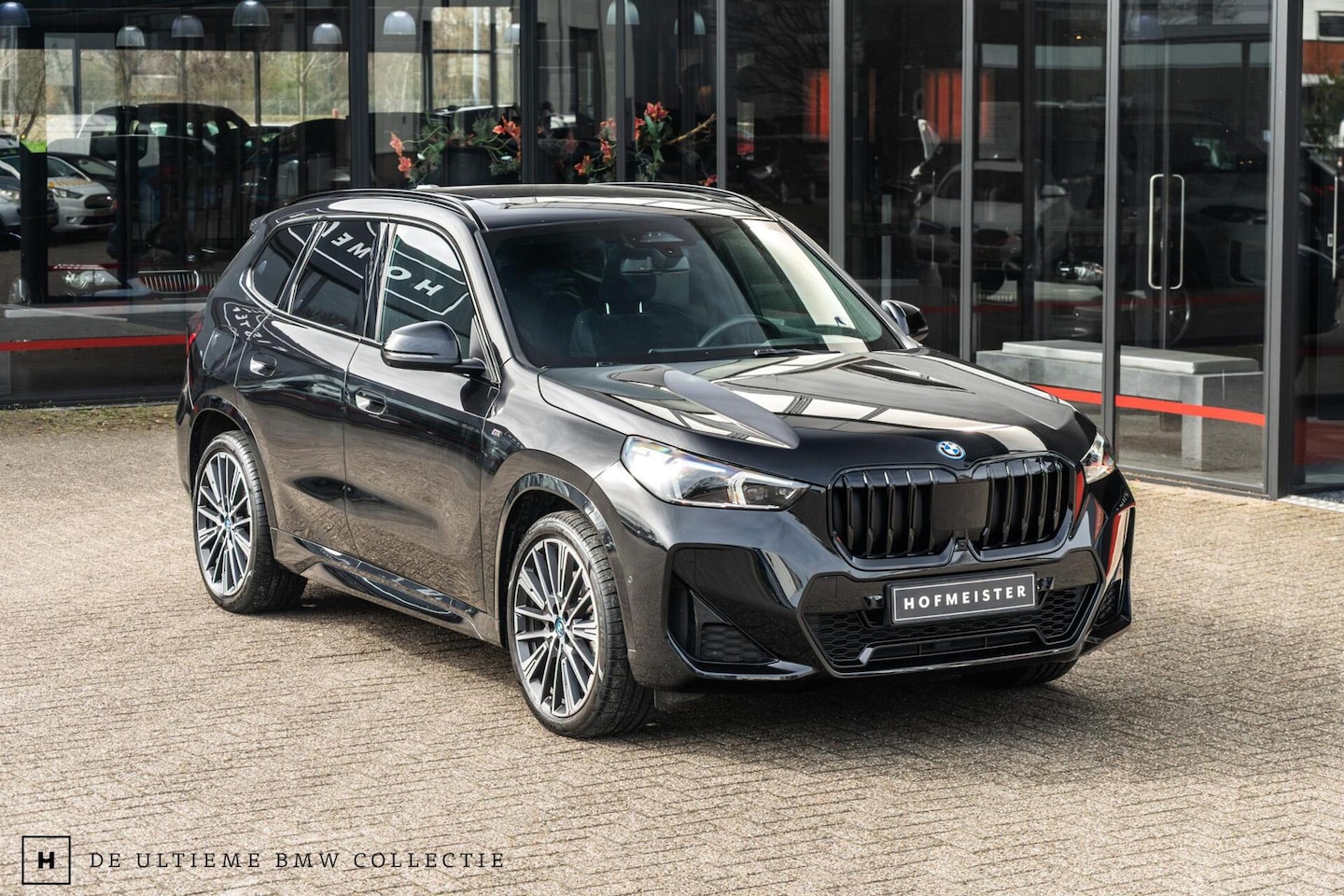 BMW X1 - xDrive 30e M-Sport | 20 inch | Pano | Head-up - AutoWereld.nl