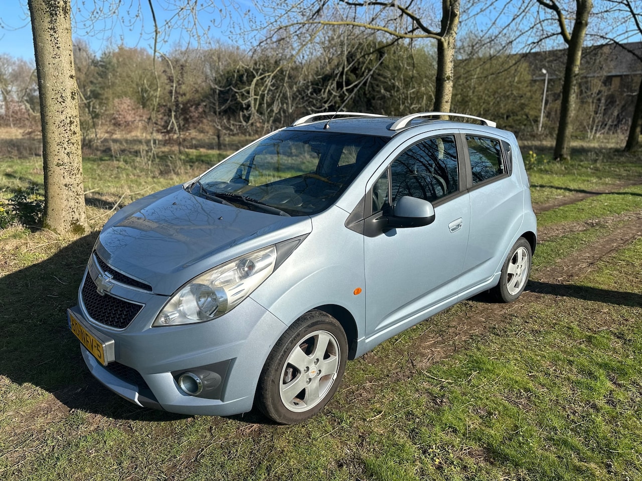 Chevrolet Spark - 1.2 16V LT Word geleverd met nieuwe APK - AutoWereld.nl