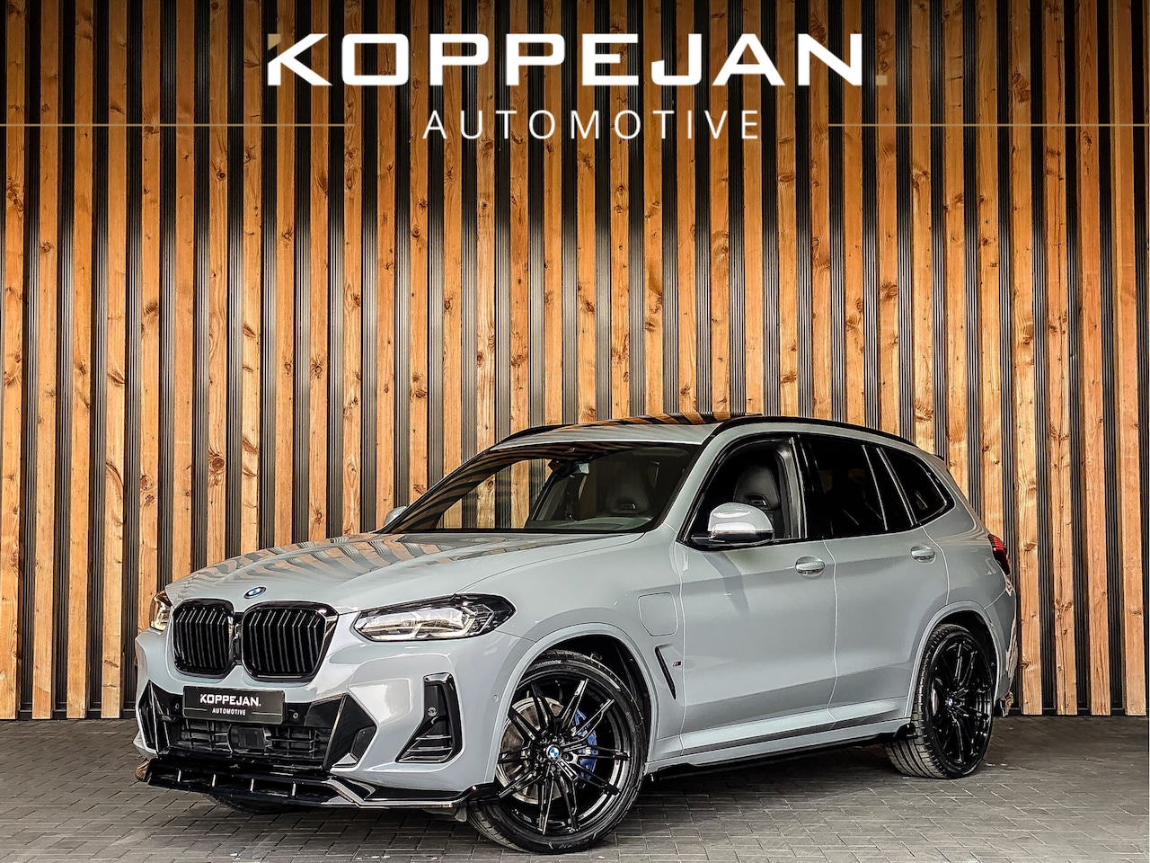 BMW X3 - xDrive30e 292PK High Executive M-Sport | M-SPORT KUIPSTOELEN | HEAD-UP | PANO | HARMAN KAR - AutoWereld.nl
