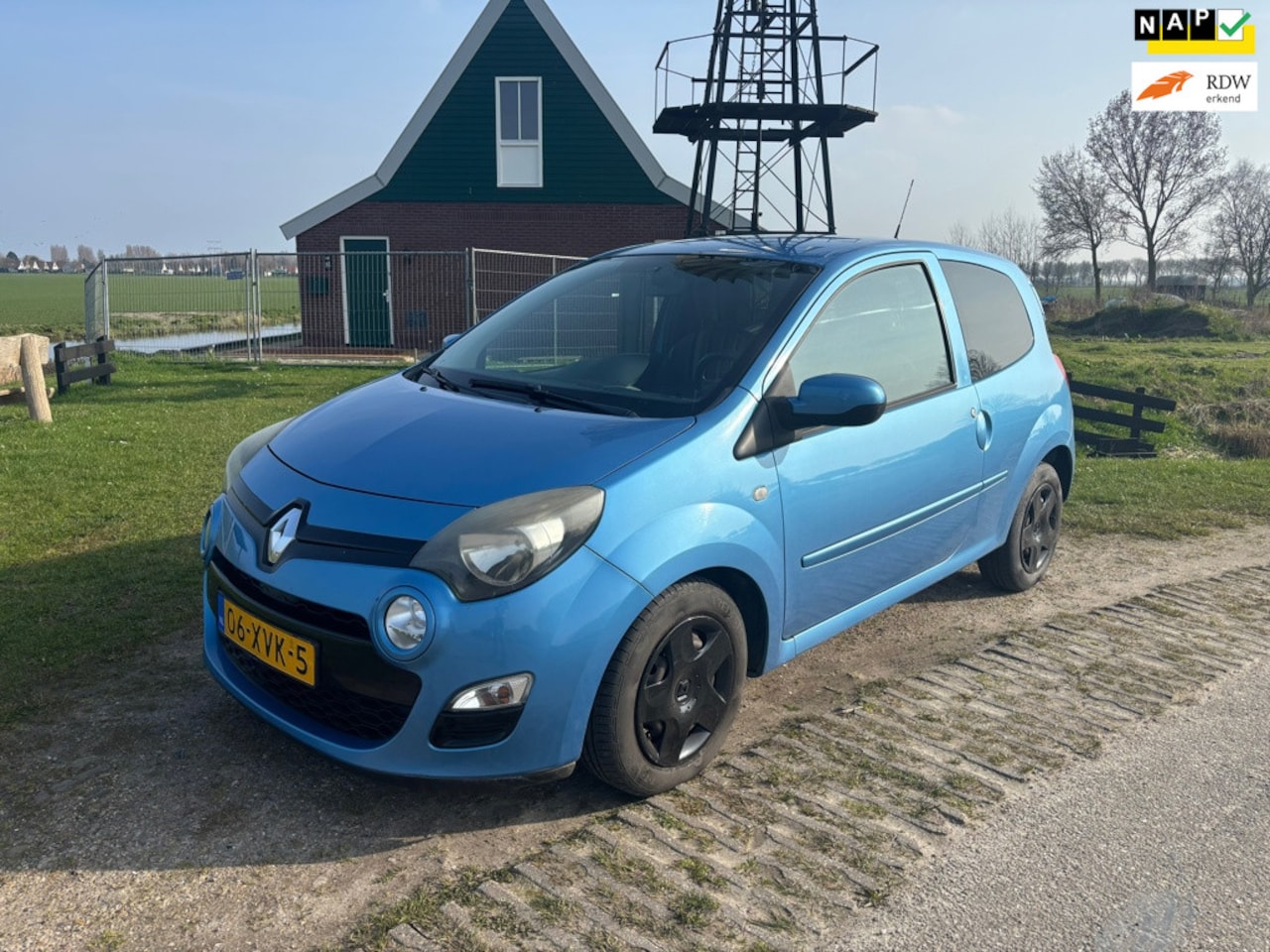 Renault Twingo - 1.2 16V Collection cruise control/airco - AutoWereld.nl