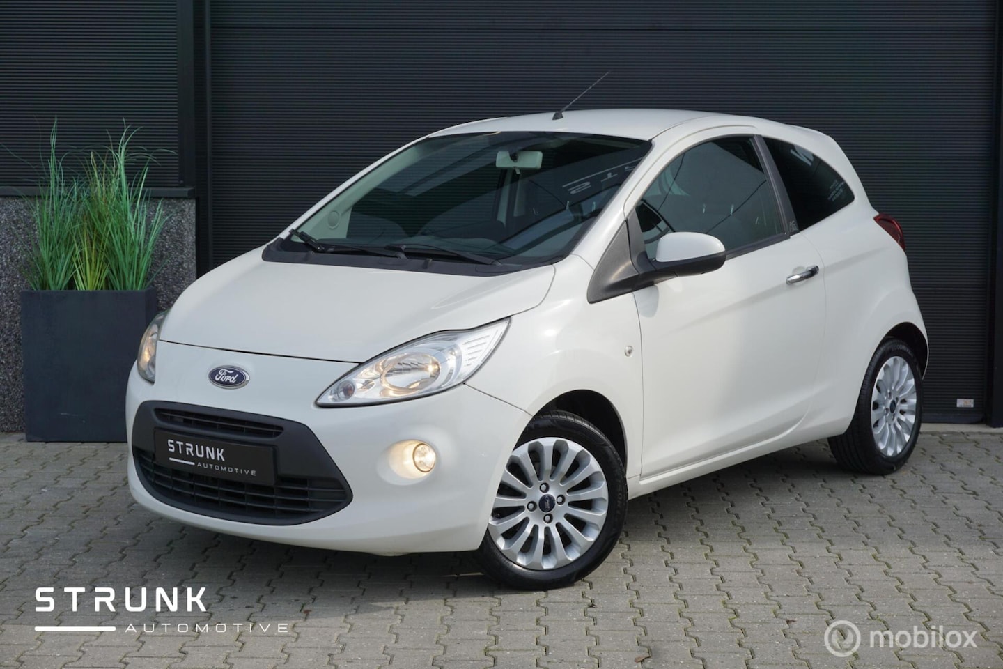 Ford Ka - 1.2 Titanium X Airco Centr Vergr LMV - AutoWereld.nl