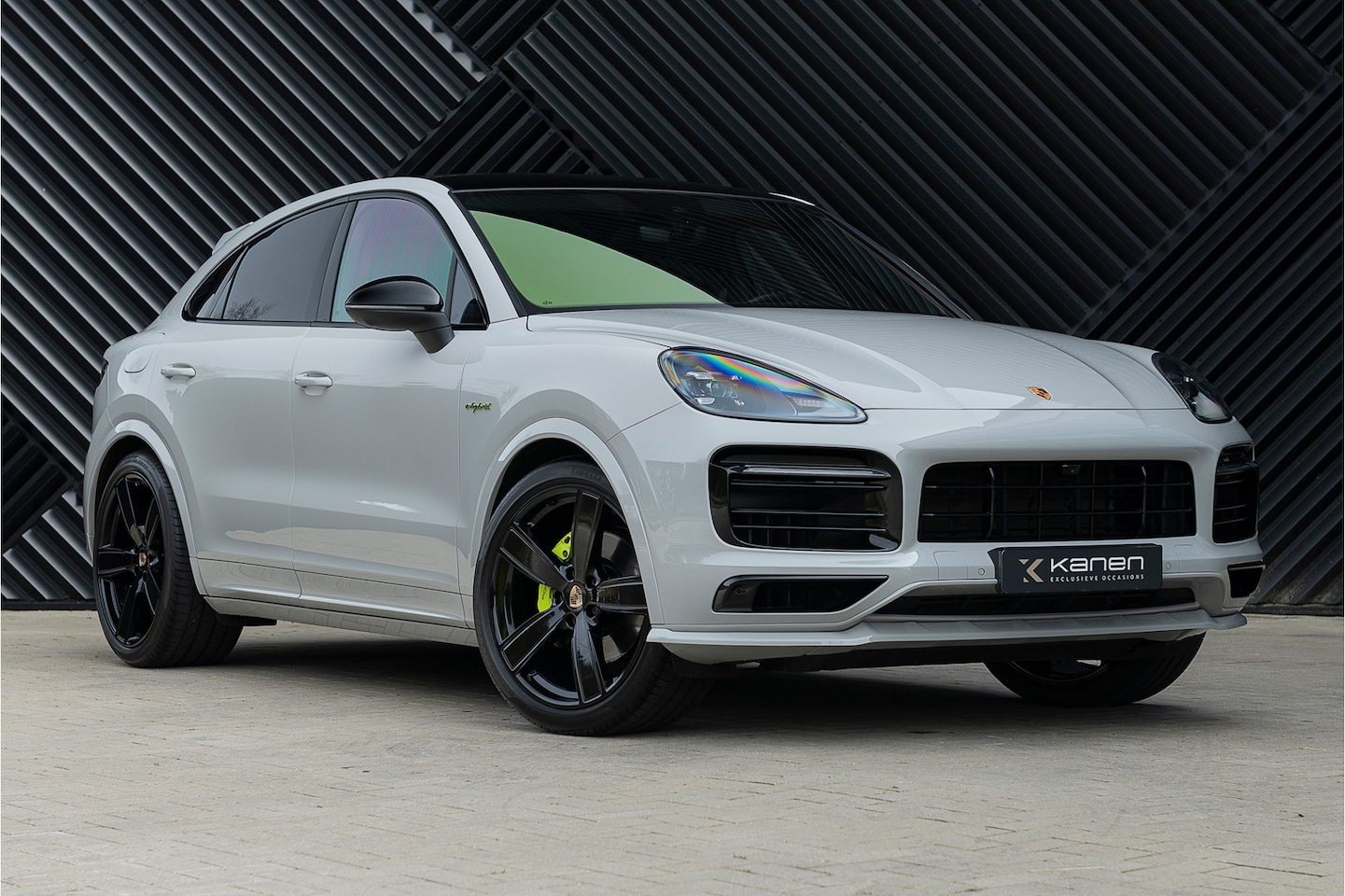 Porsche Cayenne Coupé - 3.0 E-Hybrid Sport Design Pano GTS stoel PDLS Matrix Sport Chrono Softcl. Nachtz. 360Cam L - AutoWereld.nl