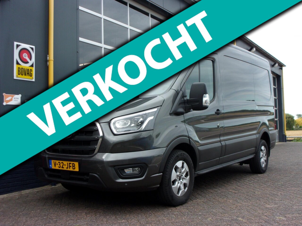 Ford Transit - 350 2.0/166 pk TDCI AUTOMAAT L2H2 Limited NAV CAM TEL ADAPT CrC - AutoWereld.nl