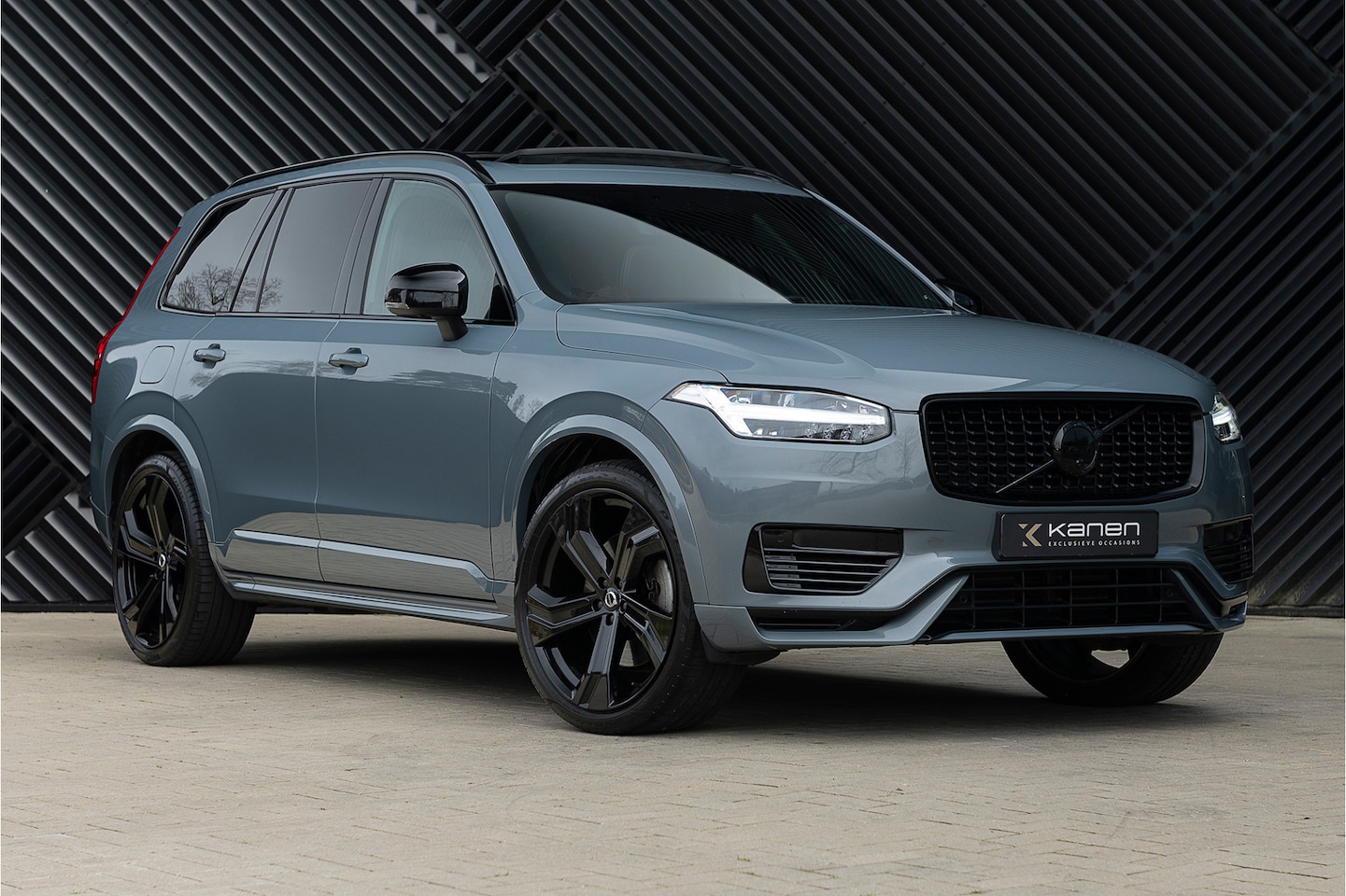 Volvo XC90 - 2.0 T8 Recharge 7p AWD R-Design ACC Pano Massage Headup Stoelvent. Luchtv. Stuurwielverw. - AutoWereld.nl