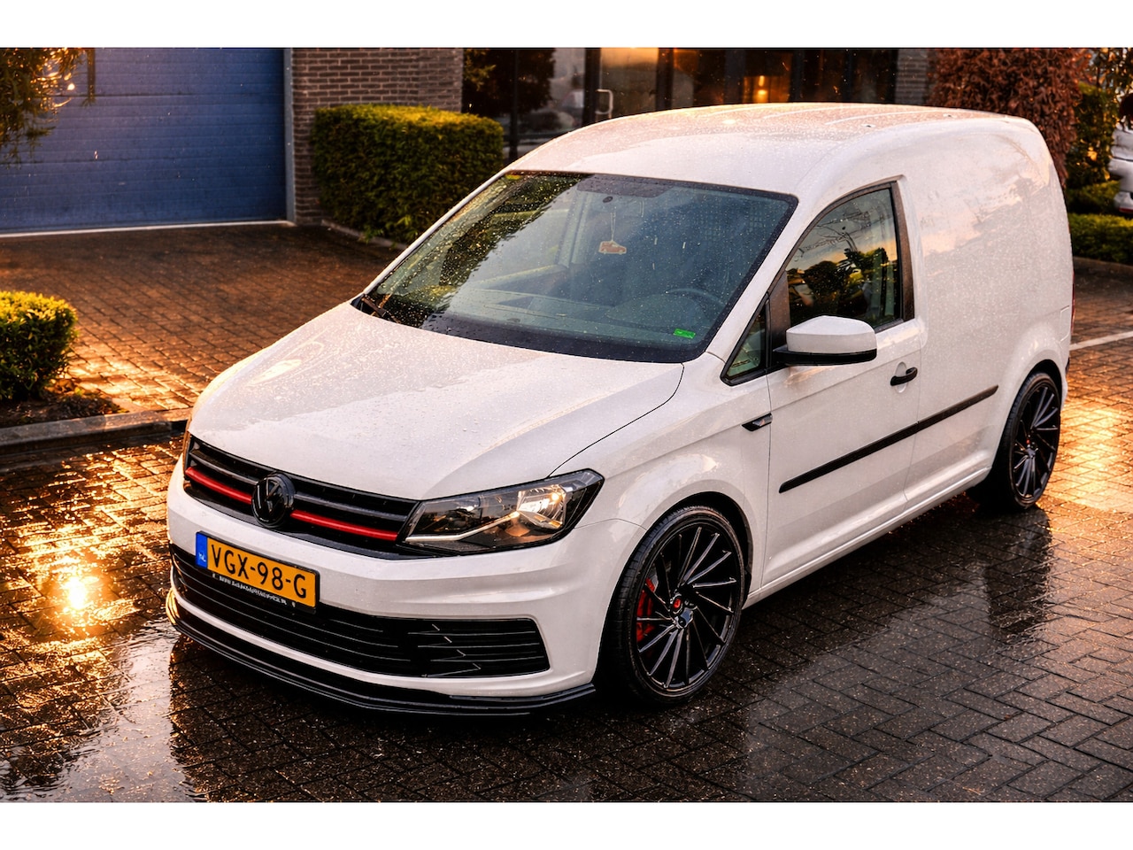 Volkswagen Caddy - 2.0 TDI euro 6 bj 2020 70.000km schroefset vossen 180pk - AutoWereld.nl