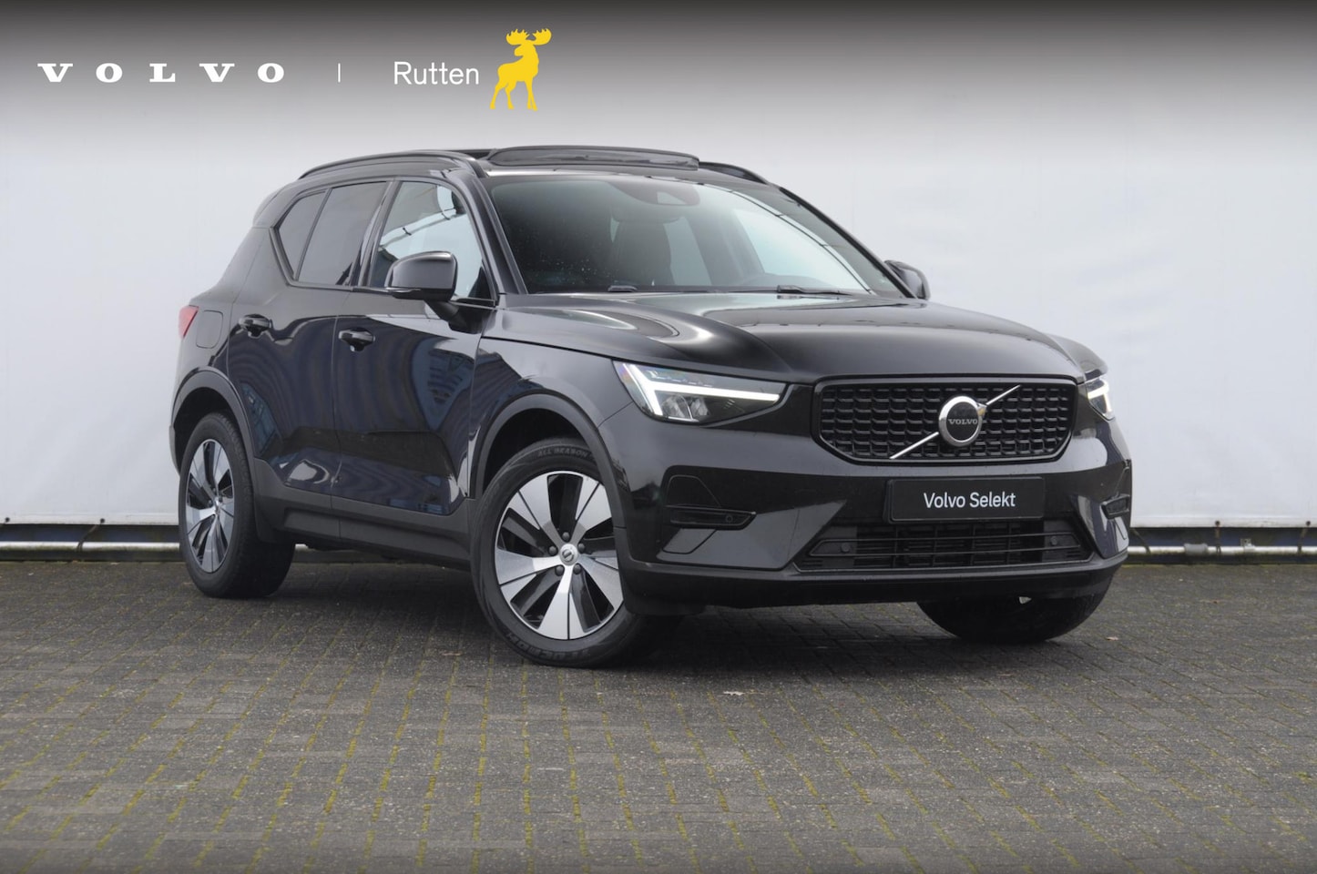 Volvo XC40 - T4 211PK Automaat Plus Dark /  cruise control / Elektrische stoelen / Harman Kardon audio - AutoWereld.nl
