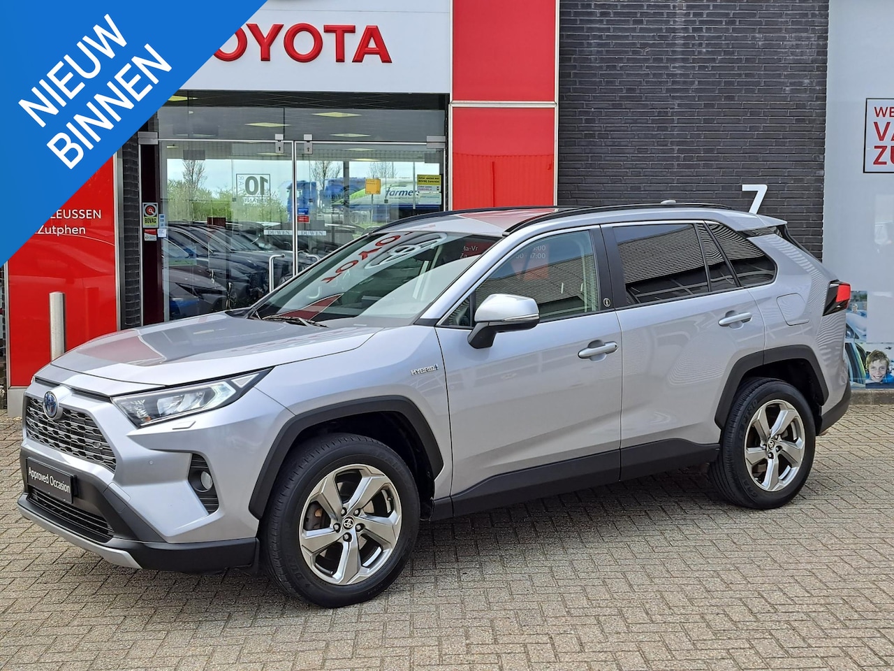 Toyota RAV4 - 2.5 Hybrid AWD Dynamic STUUR-STOELVERWARMING NAVIGATIE DRAADLOOS TEL. LADEN ELEK. ACHTERKL - AutoWereld.nl