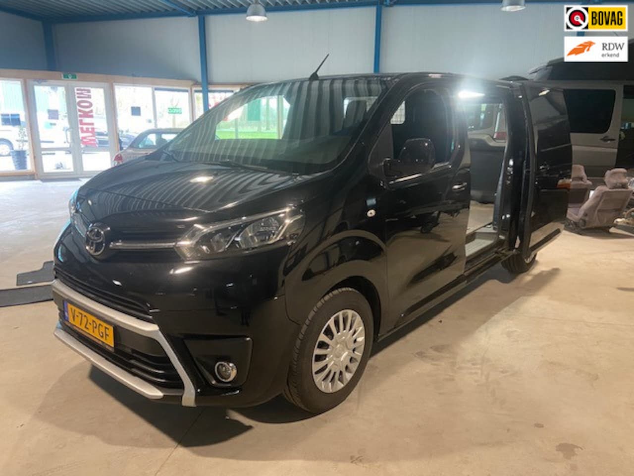 Toyota ProAce Worker - 2.0 D-4D Cool Comfort dubbele schuifdeur 2500 kg trekgewicht - AutoWereld.nl