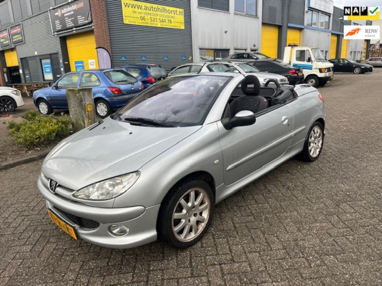 Peugeot 206 CC - 1.6-16V 1.6-16V, nieuwe banden , dak elektrisch dak, inruil auto meeneem prijs - AutoWereld.nl