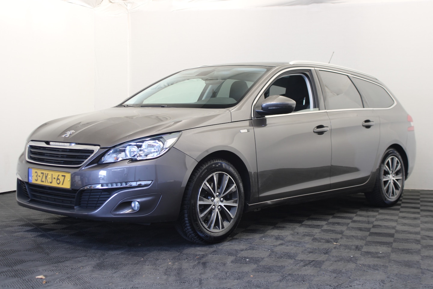 Peugeot 308 SW - 1.2 PureTech Style |Pano|Camera| - AutoWereld.nl
