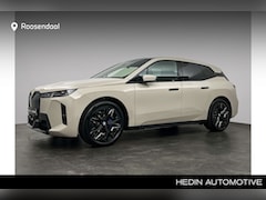 BMW iX - xDrive45 101 kWh | Trekhaak | Head up | Panoramadak | Driving Assistant Professional | Har