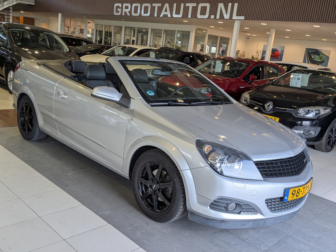 Opel Astra TwinTop - 1.8 Cosmo Airco, Stuurbekrachtiging - AutoWereld.nl