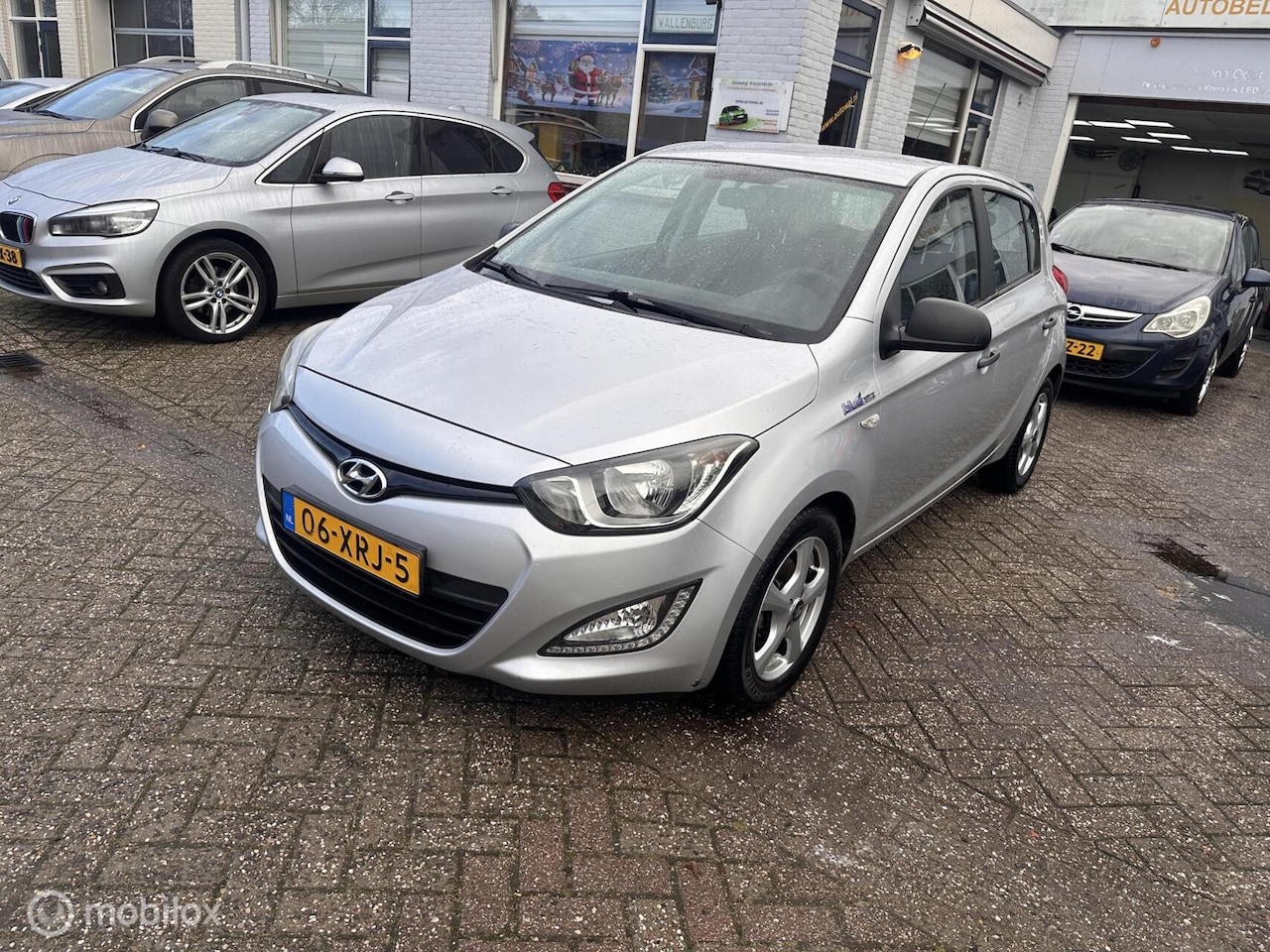 Hyundai i20 - 1.2i Business Edition 1.2i Business Edition - AutoWereld.nl