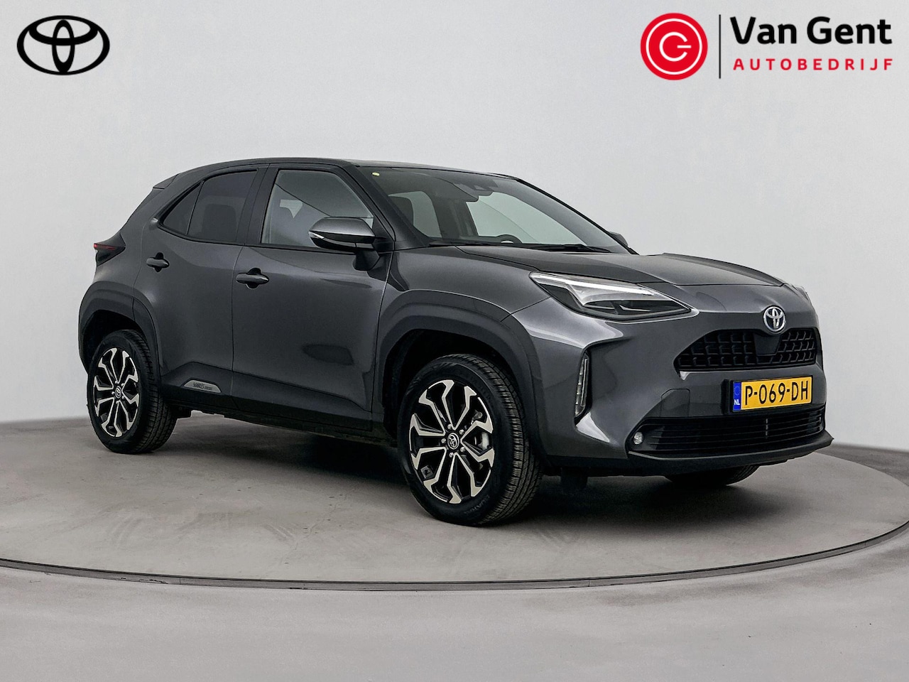 Toyota Yaris Cross - 1.5 Hybrid First Edition | Navigatie | Keyless | Adaptive Cruise | Clima | Apple Carplay / - AutoWereld.nl