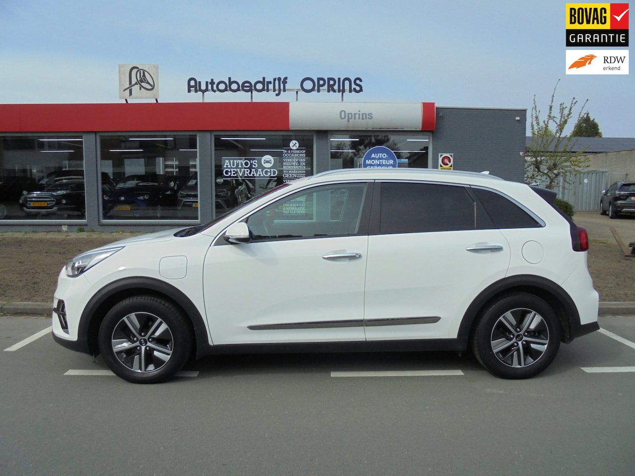 Kia Niro - 1.6 GDi PHEV DynamicLine incl. Bovag Garantie, Winterbandenset erbij, Trekhaak, enz. - AutoWereld.nl
