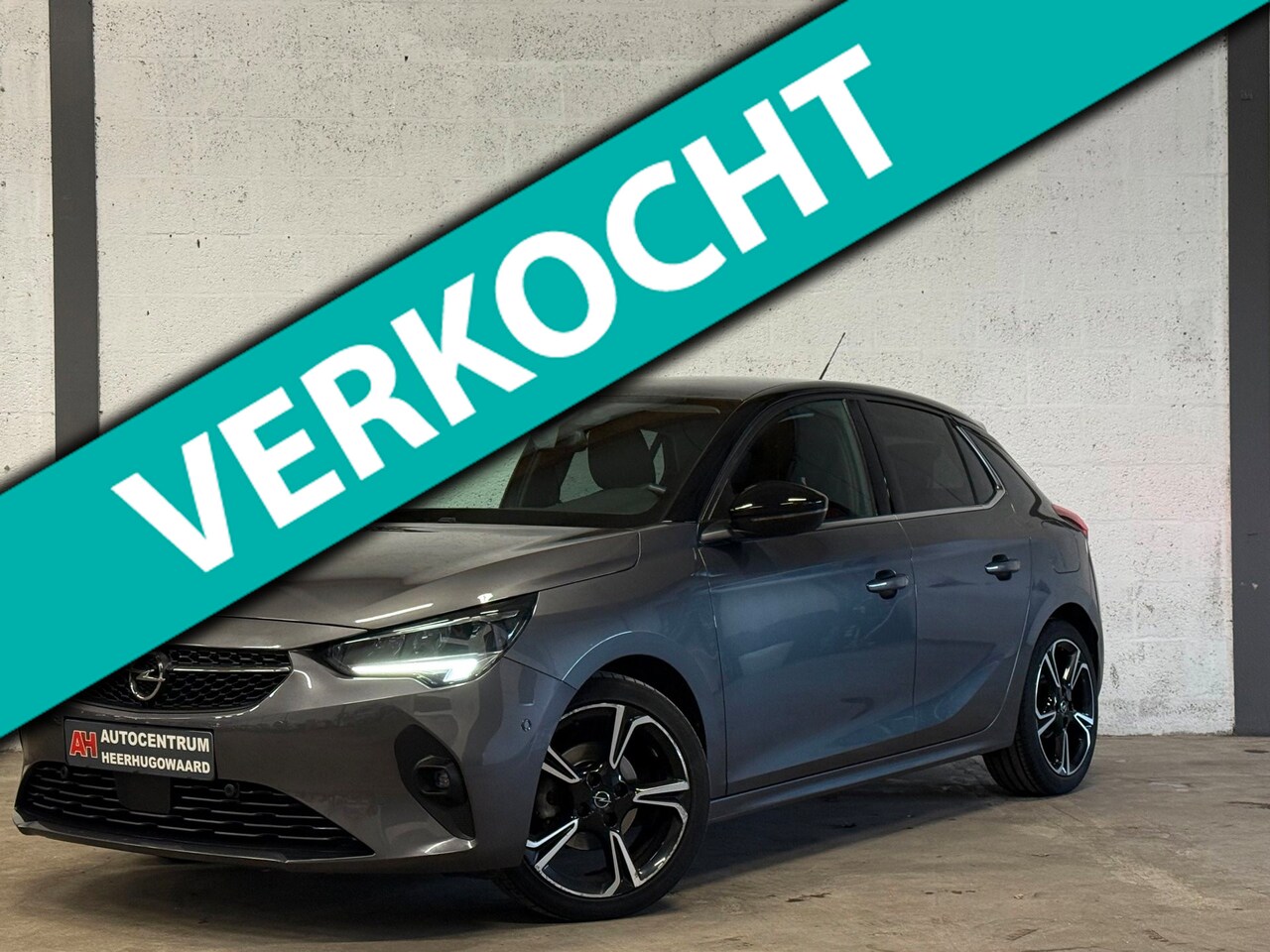 Opel Corsa - 1.2 GS Line Glasdak|LED|Navi Carplay|Cruise|Dealer Onderhouden !! - AutoWereld.nl