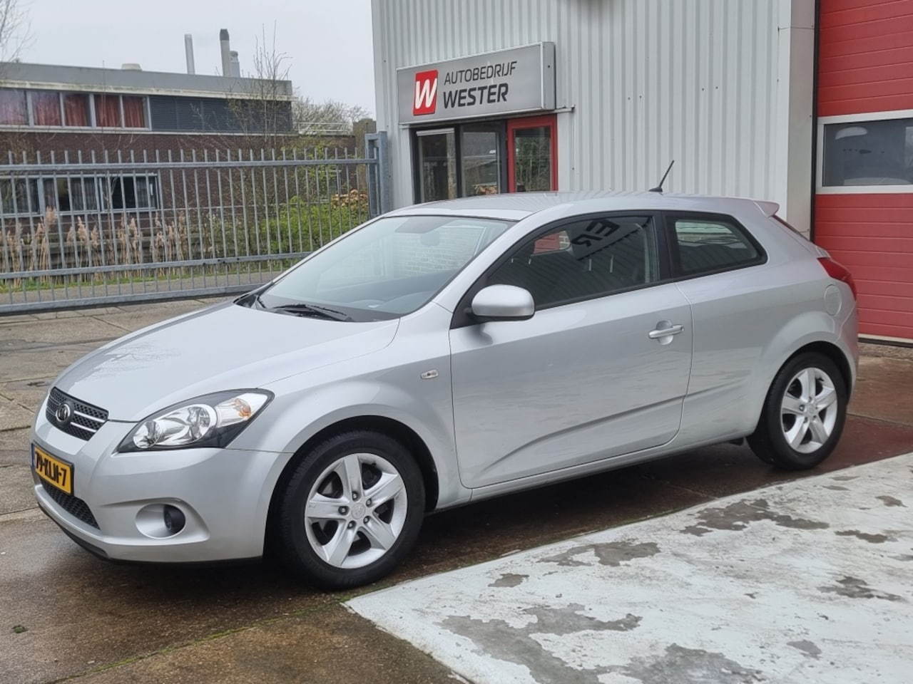 Kia Pro cee'd - 1.4 CVVT X-tra 1.4 CVVT X-tra - AutoWereld.nl