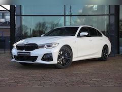BMW 3-serie - 330e M Sport |Head-Up|H&K|Pano|Laser|Driving ass|